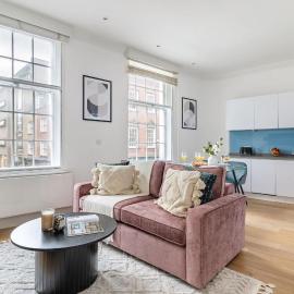BnBNova - 1BR - Walk to Trafalgar Square & Soho
