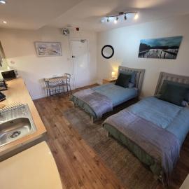 Comfortable Studio in Prime Flint Location