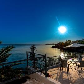 Deep Blue Escape Villa Salamina, hotel in Áyios Yeóryios