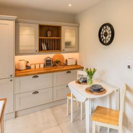 Modern Cottage Style House with Cosy Log Fire, hotel a Harrogate