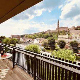 Terrace Over The Village - Slow Stay in Monferrato، فندق في Fubine