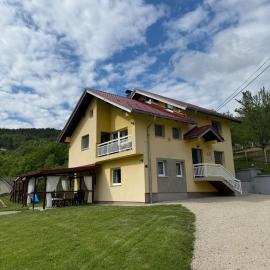 Apartman za odmor Plivska Jezera, hotel u gradu Jajce