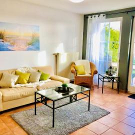 Viesnīca Ferienwohnung Rügen-Träume pilsētā Neddesitz