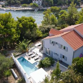 Villa Angela - Lastovo by Villas Guide, hotel in Lastovo
