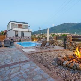 Luxury Nature Villa near Ephesus with Heated Pool