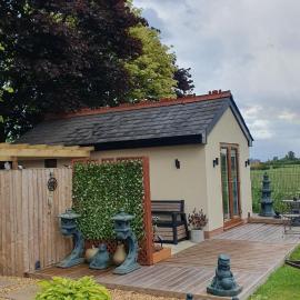 Country Guest House With Hot Tub