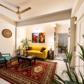 South Kolkata Metro Stay 2BHK Near Hospitals Luxury Stay, hótel í Kolkata