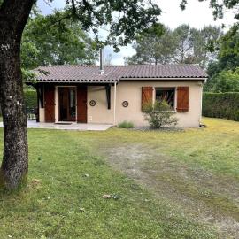 Maison de vacances familiale Hourtin Port, hotel i Hourtin