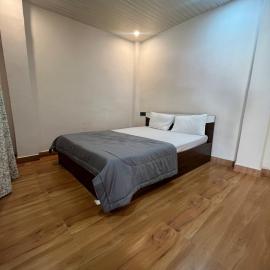 The Courtyard Stay, Hotel in Patna