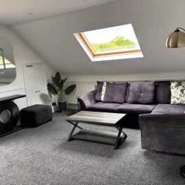 Pristine 2 bedroom apartment with off street parking