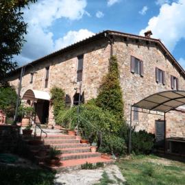 Holistic Hotel MadreSelva, hotel v destinácii Casole dʼElsa