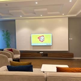Deluxe 2BDR, Rooftop Pool, City View In Lekki 1, hotel u gradu Bamgbose