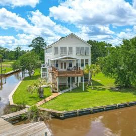 Bayou Breeze! Waterfront Home w/ Dock + Deck, Hotel in Pass Christian