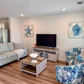 Chic Beach Home Near Airport Casino Coliseum Base, hotel a Gulfport