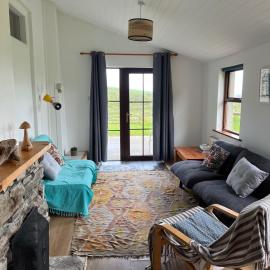 Near to Durrus Cozy Apartment with a View: Durrus şehrinde bir otel