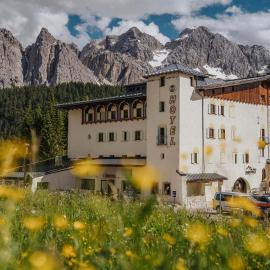 B&B Hotel Passo Tre Croci Cortina, hotel in Cortina dʼAmpezzo