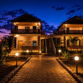 The Wilds Villa Gir Jungle Stay with Swimming Pool, hotel in Sasan Gir