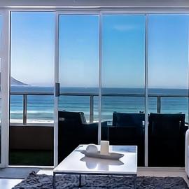 Seaspray B304-Beachfront with Table Mountain Views