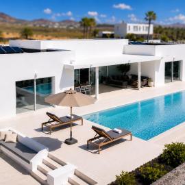 Villa Ainé Luxury Villa, Sea Views, Heated pool