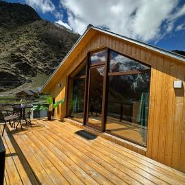 Cabin AISI, hotel em (( Gergeti ))