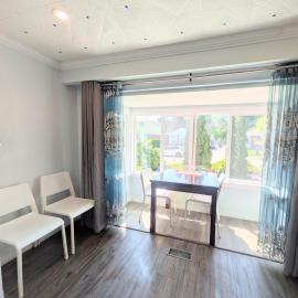 Renovated Cozy Bedroom with Private washroom, hotell i Toronto