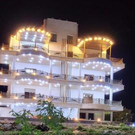 Rabab3a Hotel، فندق في عجلون
