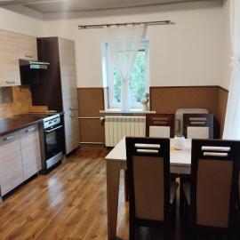 Wyrychtowana Chałupa - Dom w Beskidach, хотел в Sól