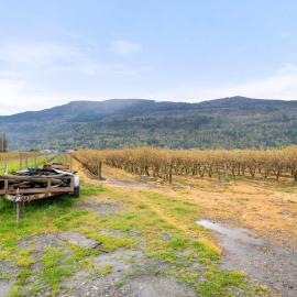 Private Farm Escape with Modern Comforts, hotel u gradu Abotsford