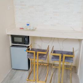 Royale Jazz Hotel, מלון בקינגסטון