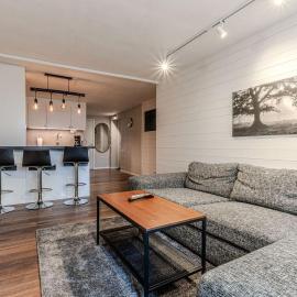 Newly built souterrain apartment in Älvsbacka, hótel í Skellefteå