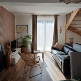 Maison avec jardin et baignoire jacuzzi proche mer, hotel v destinaci Houlgate