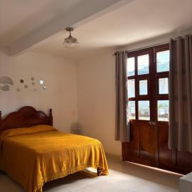 La casa de los Faroles, hotel u gradu Kuezalan del Progreso