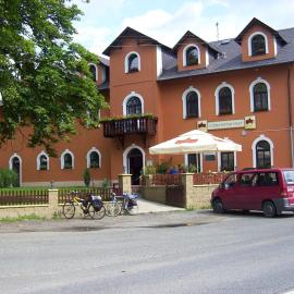 Penzion U červených vrat, hotel u gradu 'Chudolazy'
