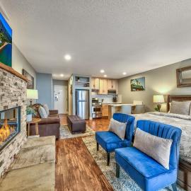 Lakeland Village #225 - Studio in Lodge romantic remodel
