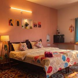 Sweet 16 Studio Vintage 1RK Near DLF Street, hotel a Lingampalli