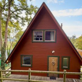 Primrose Lodge with Hot Tub near Waterpark and Trails