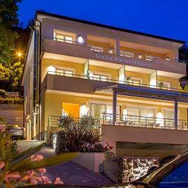 Hotel Villa Privileggio, hotel u gradu Mošćenička Draga