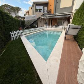 Villa Reger, hotel v mestu Lalëz