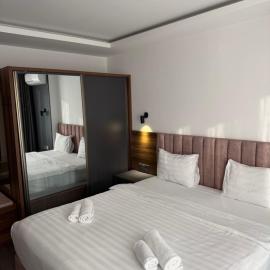 Batumi View Luxury, Hotel in Adlia