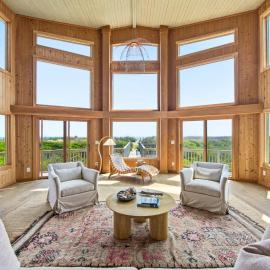 The Dune House - Iconic Oceanfront Gem in Duck, hotel en Duck