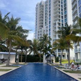 5bedroom Beachfront Condo with Ocean View & WiFi Walk to the Sand!, hotel em Río Hato