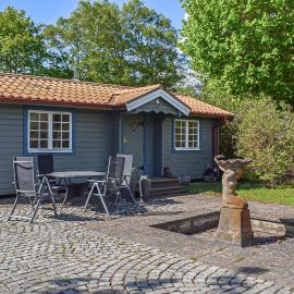 Cozy Home In Gärds Köpinge With Wifi, hotel em Gärds Köpinge