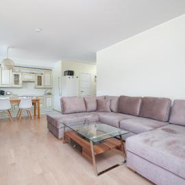 Padriku Apartment with a balcony,near to central,Self Check In 24 7,FREE Parking