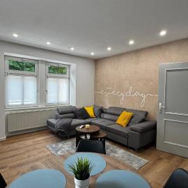 Stilvoll wohnen im modernen Altbau - Zentrale Lage, hotel i Crailsheim