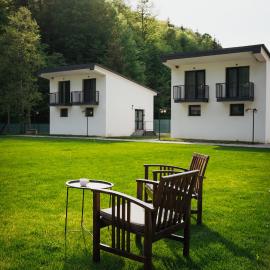 WhiteBergHaus Colibita, hotel a Colibiţa