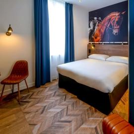 Viesnīca ibis Styles Saumur Gare Centre pilsētā Somīra