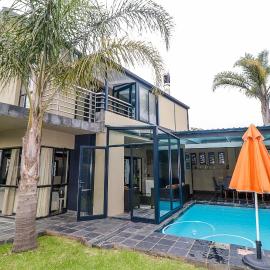Heathercreek Accommodation, hotel en George