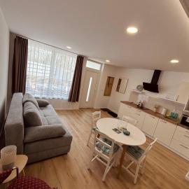 Theodora Apartman, khách sạn ở Zánka