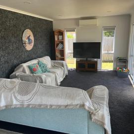 Walk to the beach, Hotel in Ruakaka