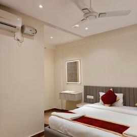 MKR Regency - Managed by PR Elite, hotel a Krishna Canal